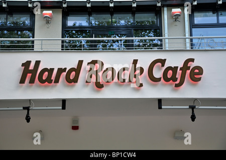 Hard Rock Café logo dans Berlin Allemagne Juillet 2010 Banque D'Images