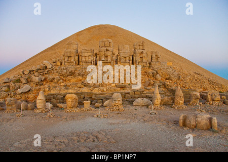 Face est du Mont Nemrut, Turquie Banque D'Images