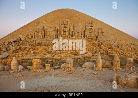 Face est du Mont Nemrut, Turquie Banque D'Images