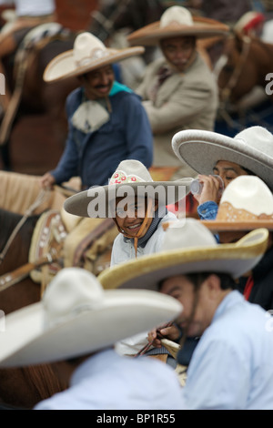 Charreria, le sport national du Mexique, à Texcoco, sur la périphérie de la ville de Mexico, le 28 octobre 2007. Banque D'Images