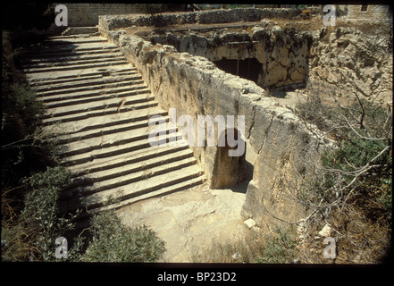 169. Tombes des rois, tombes creusées dans la ROCHE À JÉRUSALEM CONSTRUITE DANS LES TSI. C. AD. Par la Reine Hélène. Banque D'Images