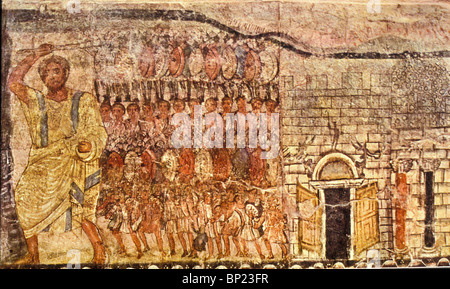 L'EXODE ET LA TRAVERSÉE DE LA MER LIRE. La peinture murale de DURA EUROPOS UN DES EARLYEST SYNAGOGUE CONNUE DU C. 245 A.D. Banque D'Images