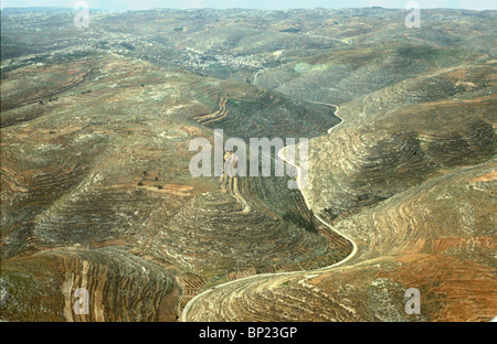 TEKOAH - VILLAGE DANS LES COLLINES DE JUDÉE AU SUD DE JÉRUSALEM. Naissance d'AMOS le prophète. (AM. 1:1) : VUE SUR LE PIC TEL & Banque D'Images