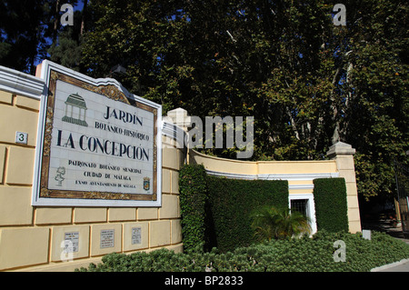 Historial Botanical Gardens (La Concepcion), entrée privée, Malaga, la province de Malaga, Andalousie, Espagne, Europe de l'Ouest. Banque D'Images