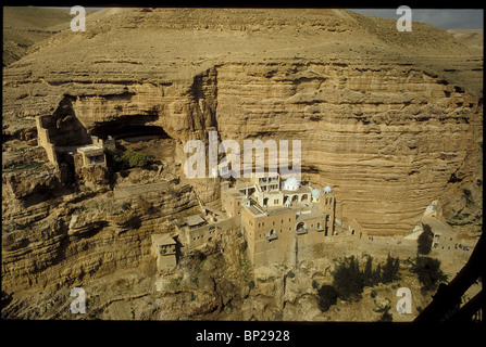 Monastère grec-orthodoxe DE ST. GEORGE CONSTRUIT DANS LE 5ÈME. C. Dans le Wadi Kelt dans le désert de Judée entre Jérusalem et Banque D'Images