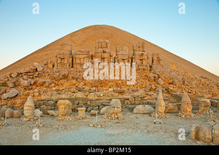 Face est du Mont Nemrut, Turquie Banque D'Images