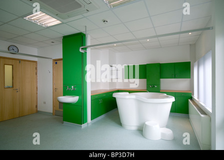 Nouveau centre de naissance de la forêt, piscine d'accouchement Hôpital Ashhurst Banque D'Images