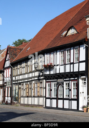 Maisons à colombages du 17ème siècle dans la région de Vercorin, une ville sur l'Elbe, en Allemagne, en Europe Banque D'Images