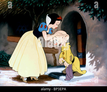 SNOW WHITE, DOPEY, Blanche Neige et les Sept Nains, 1937 Banque D'Images