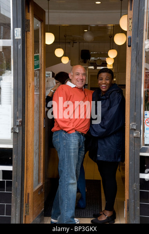 Kelly Pie et Mash shop dans l'Est de Londres, et vieille tradition. Banque D'Images