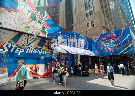 Les tartes Pop Kellogg's World store à Times Square à New York Banque D'Images