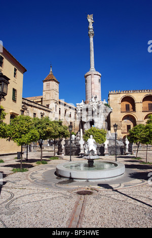 Jardin adjacent à la Puerta del Puente, Córdoba, Cordoue, Andalousie, province de l'Espagne, l'Europe de l'Ouest. Banque D'Images