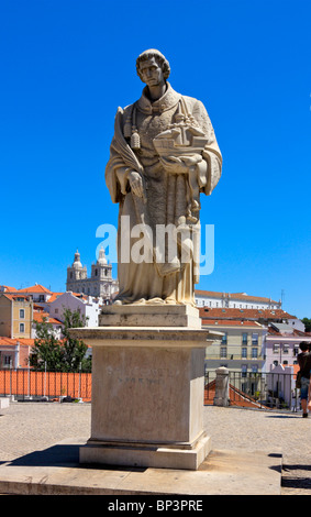 Statue de Sao Vicente, Largo das Portas do Sol, Lisbonne, Portugal Banque D'Images