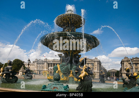 Paris, fontaines de la Concorde (1836-1840) La Fontaine de River de Commerce et de navigation Banque D'Images