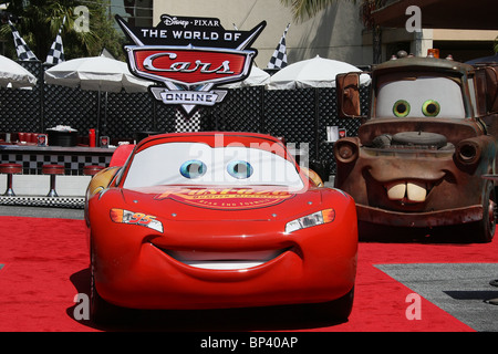 Les bagnoles DISNEY WORLD OF CARS ONLINE VIDEOGAME DEBUT Burbank California USA 11 Août 2010 Banque D'Images