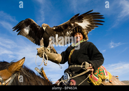 L'homme au Festival de l'Aigle de l'Altaï Banque D'Images