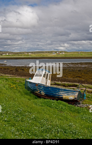 Bateau de pêche sur les rives du Loch Rog près de Calanish Isle Of Lewis, Western Isles, Hébrides extérieures. L'Écosse. 6278 SCO Banque D'Images