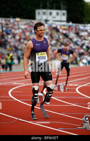 Oscar Pistorius briser le record du monde 400m chez Aviva London Grand Prix, Crystal Palace, Londres. Banque D'Images