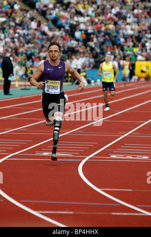 Oscar Pistorius briser le record du monde 400m chez Aviva London Grand Prix, Crystal Palace, Londres. Banque D'Images