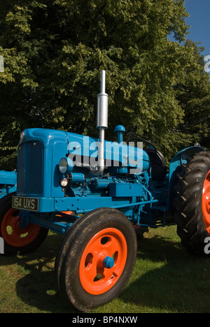 Tracteur Fordson Major vintage restauré à l'astle park show ground Banque D'Images