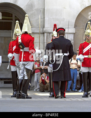 Relève de la garde à Londres Banque D'Images