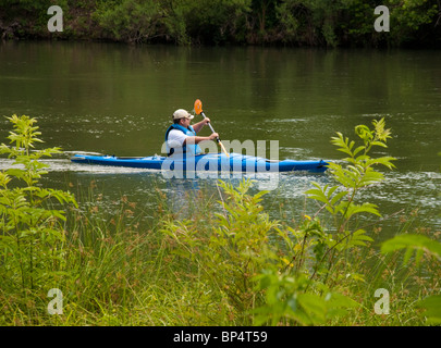 Kayak sur la rivière Savannah Georgia Augusta Banque D'Images