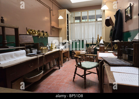 Cragside historic house Northumberland Royaume-uni - Intérieur - Le butler's Pantry Banque D'Images