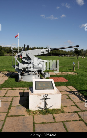 Mémorial à la défensive équipée de navires marchands au National Memorial Arboretum, Alrewas, Staffordshire, Angleterre Banque D'Images