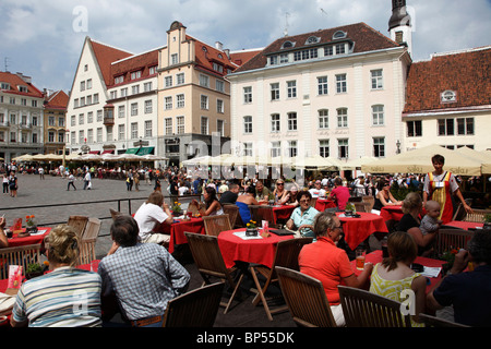 L'Estonie, Tallinn, Place de la Mairie, Raekoja plats, Banque D'Images