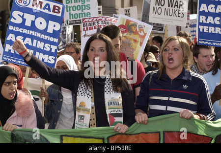 Marche pour la paix dans la région de Whitehall, Londres, 24-09-05. PIC PAR JR. Banque D'Images