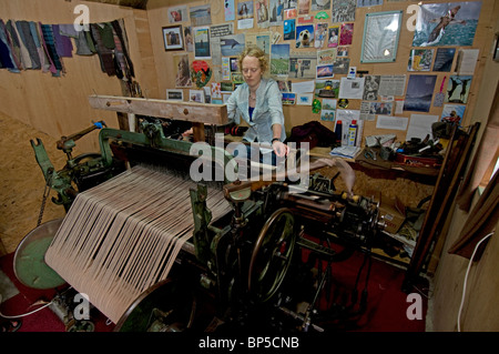 Beanish à tisser domestique Hattersley Tweed, Isle Of Lewis, Western Isles, Hedrides l'Ecosse. 6304 SCO Banque D'Images