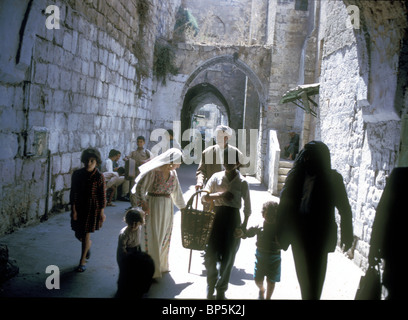 4483. Jérusalem, VIEILLE VILLE Scène de rue Banque D'Images