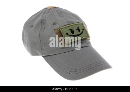 Private Military Contractors (PMC) Capuchon gris avec un sourire signe. Isolé sur un fond blanc. Banque D'Images