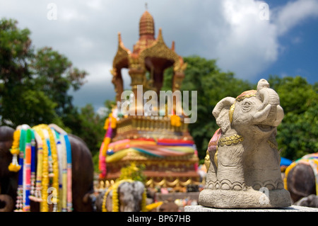 La Thaïlande, Phuket. La plus grande île de la Thaïlande. Promthep Cape, éléphant hindou. shirne Banque D'Images