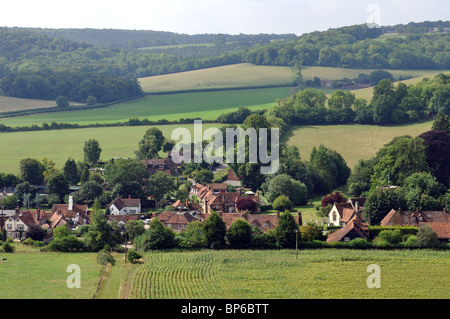 Turville village et paysage de Chiltern en été, Buckinghamshire, England, UK Banque D'Images