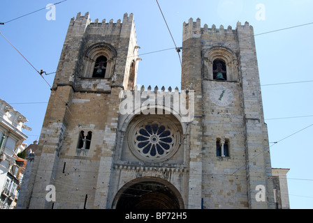 Façade de la Cathédrale de Lisbonne Banque D'Images