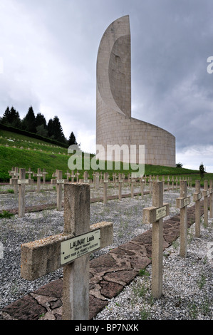 Le monument à l'est reparti à Natzweiler-Struthof, seulement WW2 camp de concentration par les Nazis sur le territoire français, Alsace, France Banque D'Images