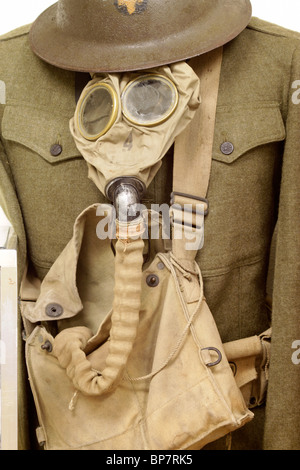 La première guerre mondiale uniforme de l'armée US, casque et masque à gaz Banque D'Images