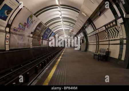 Ligne Piccadilly - la station de métro Gloucester Road - Londres Banque D'Images