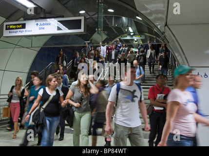 La station de métro London Bridge - ligne du Nord Banque D'Images