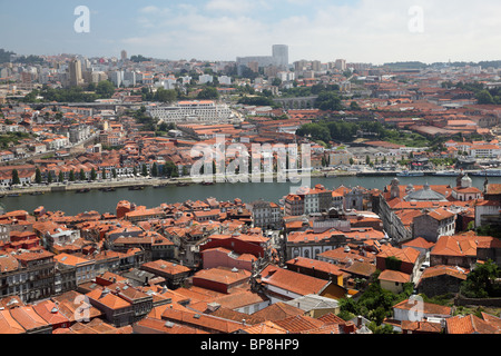 Vue sur Porto et Vila Nova de Gaia, Portugal Banque D'Images