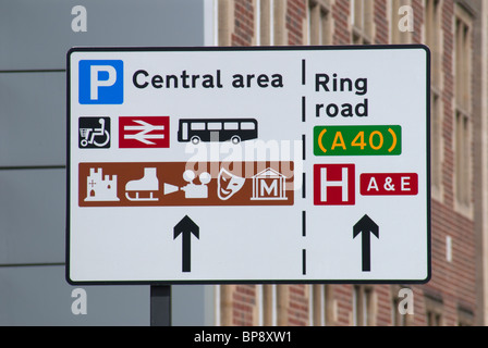 Inscrivez-vous pour un hôpital & E et des attractions touristiques locales Banque D'Images