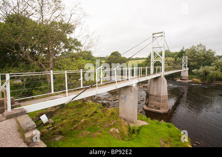 Dinkley passerelle, un pont suspendu sur la rivière Ribble près de Ribchester, UK. Banque D'Images