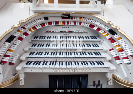 Orgue Wurlitzer sur l'affichage à l'Hard Museum ou Musée des Instruments de musique à Mitte Berlin Allemagne Banque D'Images