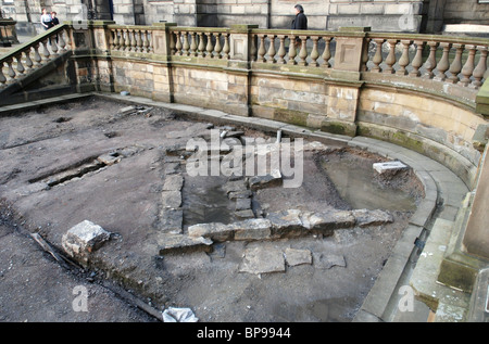 Des fouilles archéologiques qui ont lieu dans le quadrilatère de l'ancien collège, l'Université d'Edimbourg, Ecosse Banque D'Images