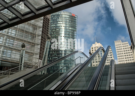 Nouveau bâtiment moderne Potsdamer Platz Berlin city Allemagne Banque D'Images