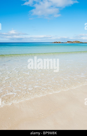 Superbe plage de sable blanc, Gimsøya, îles Lofoten, Norvège Banque D'Images