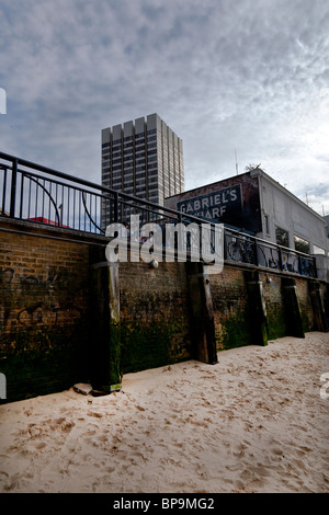 ITV et Gabriel's Wharf, London South Bank, Banque D'Images