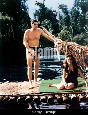 JOHNNY WEISSMULLER, BRENDA JOYCE, Tarzan et la chasseresse, 1947 Banque D'Images