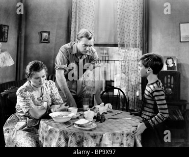 BARBARA HALE ARTHUR KENNEDY BOBBY DRISCOLL LA FENÊTRE (1949) Banque D'Images